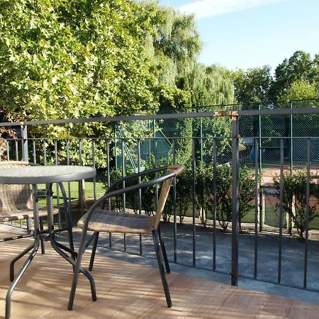Garden Club Panzio Bed & Breakfast Balatonmáriafürdő Екстериор снимка