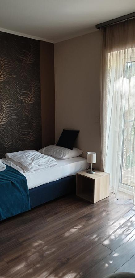 Garden Club Panzio Bed & Breakfast Balatonmáriafürdő Екстериор снимка