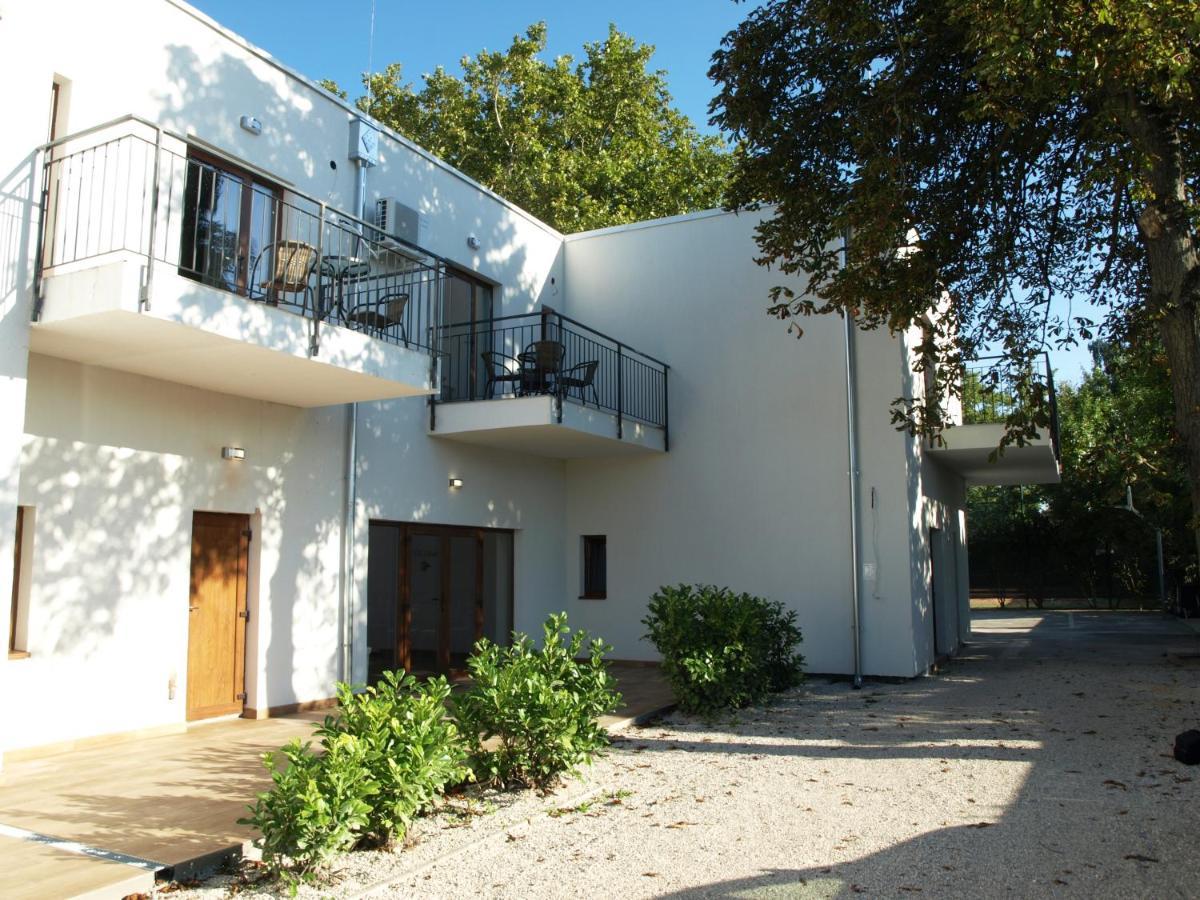 Garden Club Panzio Bed & Breakfast Balatonmáriafürdő Екстериор снимка